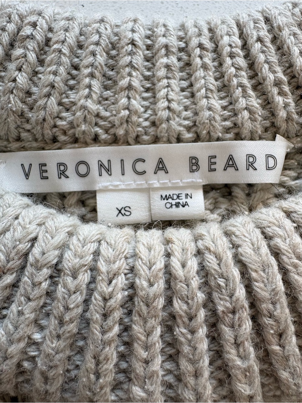 Veronica Beard sz xs light gray Cable Knit Sweater - Picture 4 of 5